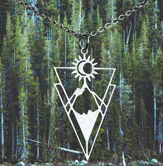 Collar de montaña, colgante de cordillera, regalo de montaña, encanto de montaña, regalo montañero, senderismo, excursión, viajero, bosque.