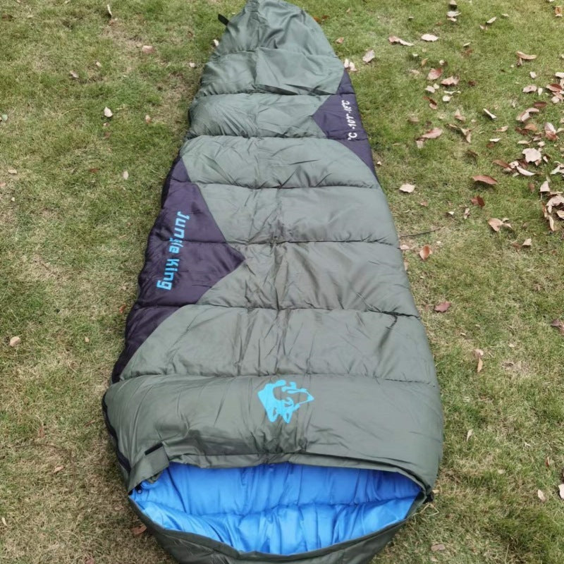 The Ideal Sleeping Bag for Nature Adventures.
Outdoor Sleeping Bag, Camping, Autumn and Winter, Camping.