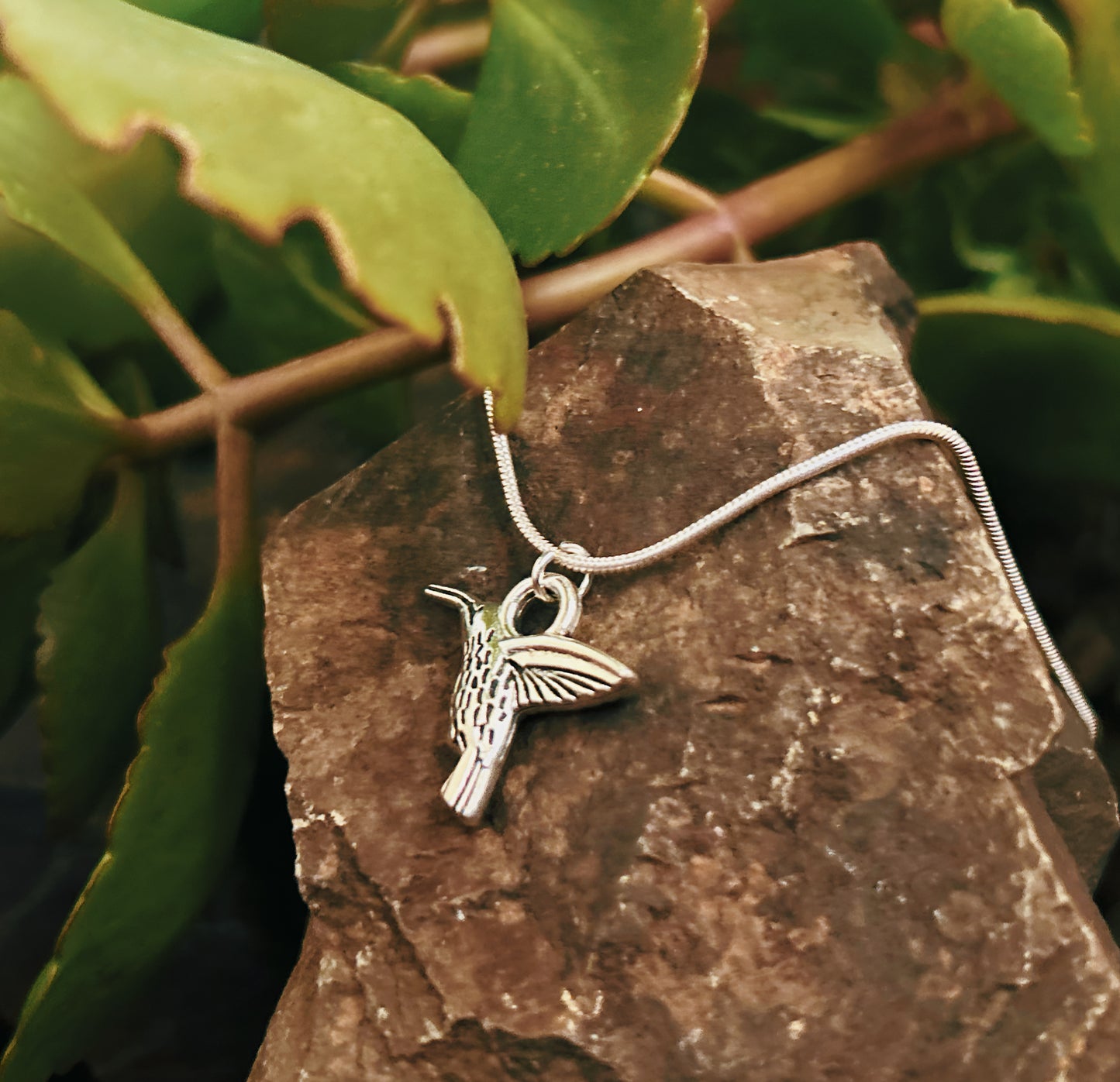Hummingbird necklace, bird necklace, hummingbird pendant, hummingbird necklace, hummingbird jewelry, hummingbird gift, bird jewelry, gift, bird