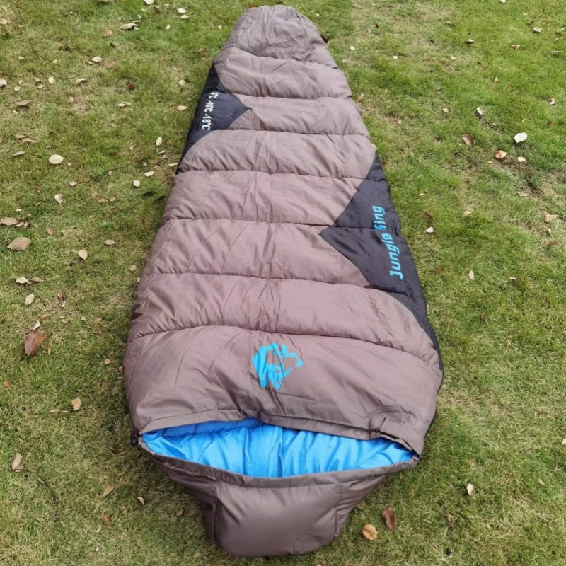 The Ideal Sleeping Bag for Nature Adventures.
Outdoor Sleeping Bag, Camping, Autumn and Winter, Camping.
