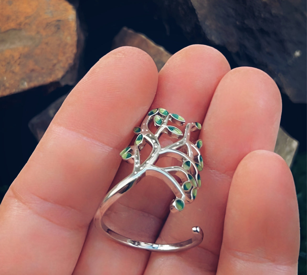 QAYWA ring, leaf ring, vine ring, adjustable leaf ring, nature ring, original ring, plant ring, green leaves.
