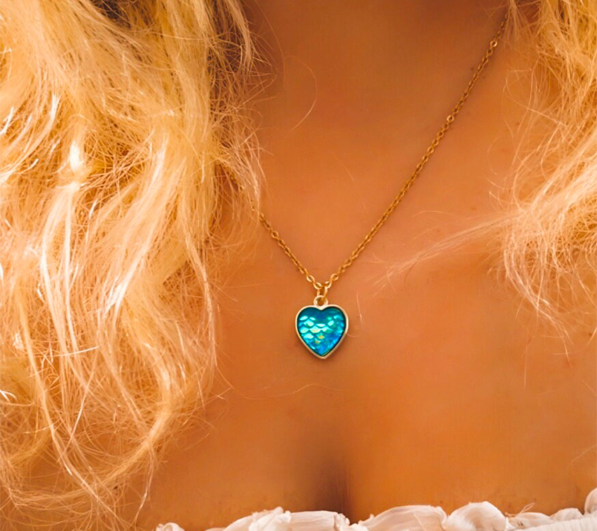 POSIDONIA heart necklace, love jewelry, heart charm, heart pendant, pendant necklace, wife gift, heart jewelry, girlfriend gift