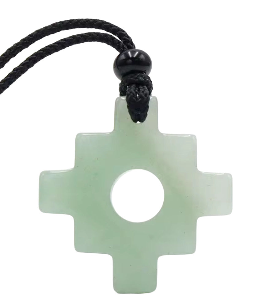 Collar Cruz Andina, Chacana Aventurina Verde, Amuleto de Protección y Energía Positiva, Joyería Espiritual Hecha a Mano.