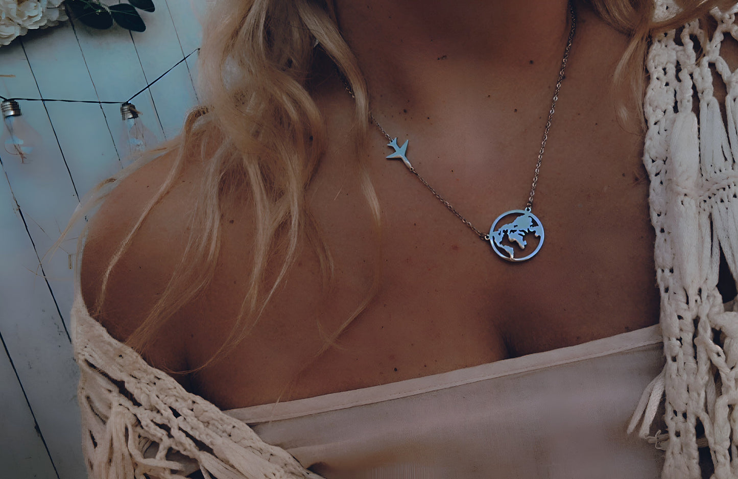 World and airplane pendant, AROUND THE WORLD, airplane, aviator, pilot, world map, globe, geography, nomad, traveler, trip, world