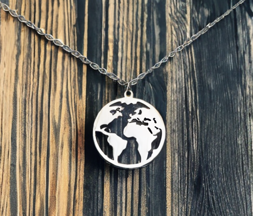 Colgante de mundo, collar de MUNDO, collar de Viajero, regalo viajero,  mapamundi, globo terráqueo,regalo de viaje, nómada, joyas de viaje