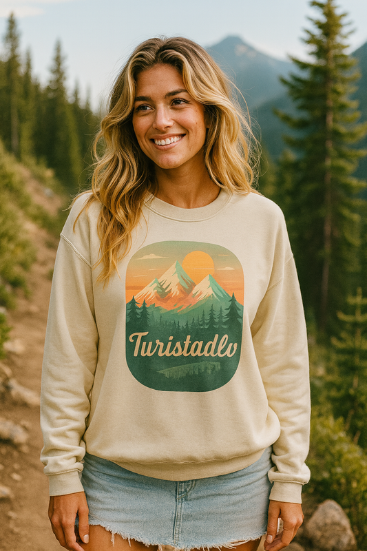 Sudadera de cuello redondo de Mountain Adventure - Suéter de naturaleza Snowy Mountain Hiker
