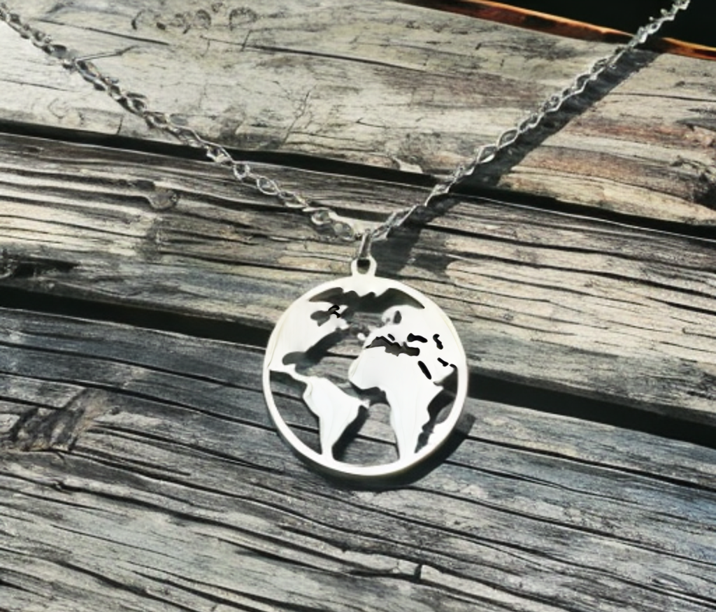 Colgante de mundo, collar de MUNDO, collar de Viajero, regalo viajero,  mapamundi, globo terráqueo,regalo de viaje, nómada, joyas de viaje