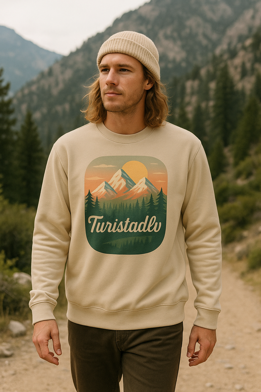 Sudadera de cuello redondo de Mountain Adventure - Suéter de naturaleza Snowy Mountain Hiker