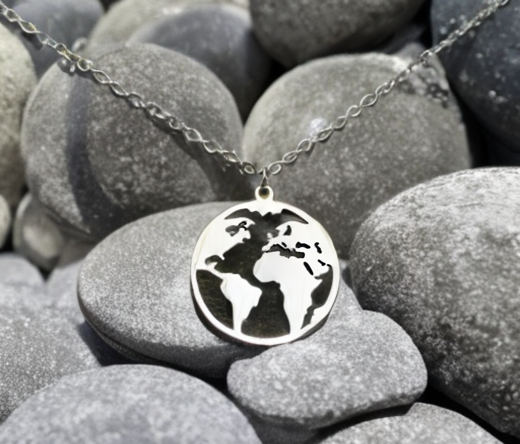 Colgante de mundo, collar de MUNDO, collar de Viajero, regalo viajero,  mapamundi, globo terráqueo,regalo de viaje, nómada, joyas de viaje