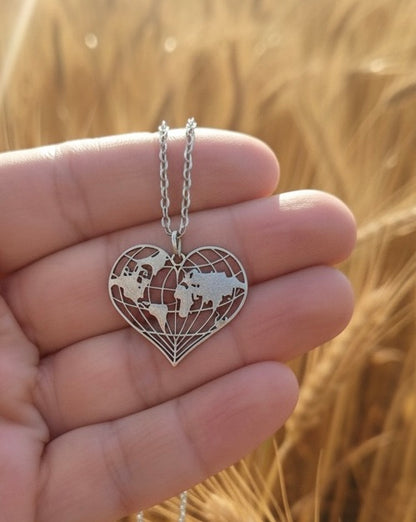 Collar de corazón, collar para amantes de los viajes, collar de mapamundi, regalos de mujer aventurera, joya de viajes, collar del mundo