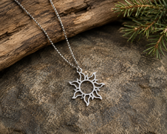 Collar colgante de sol, Golden Sun. Colgante sol, collar sol, sol, collar de sol, joyas de sol, surf, verano, playa, collar veraniego.