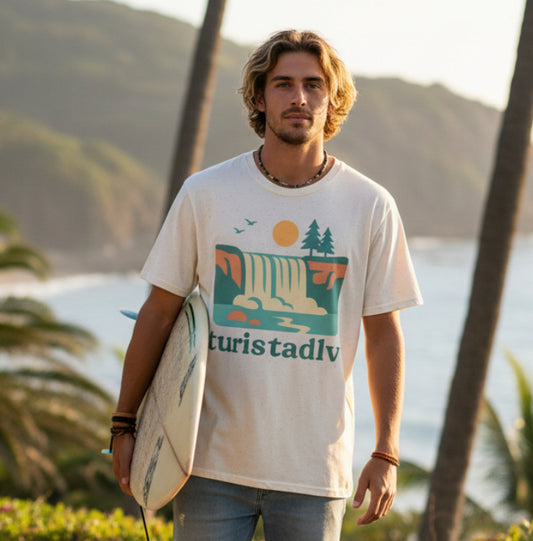 Camiseta de paisaje de cascada, Gráfico retro de naturaleza con pinos y sol, regalo de naturaleza, camiseta de viajero.