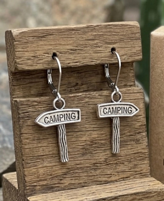 Pendientes de Camping, regalo de campista, aros, aritos, excursionista, amante de la vida al aire libre, regalo de viaje, joyas de vacaciones aventura, nomada, acampada.
