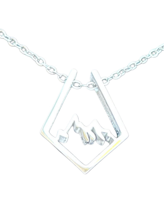 Minimalist mountain pendant, mountain charm, mountain range necklace, mountain pendant necklace, mountain necklace, traveler, mountaineer