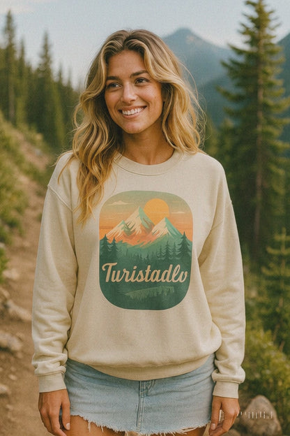 Sudadera de cuello redondo de Mountain Adventure - Suéter de naturaleza Snowy Mountain Hiker